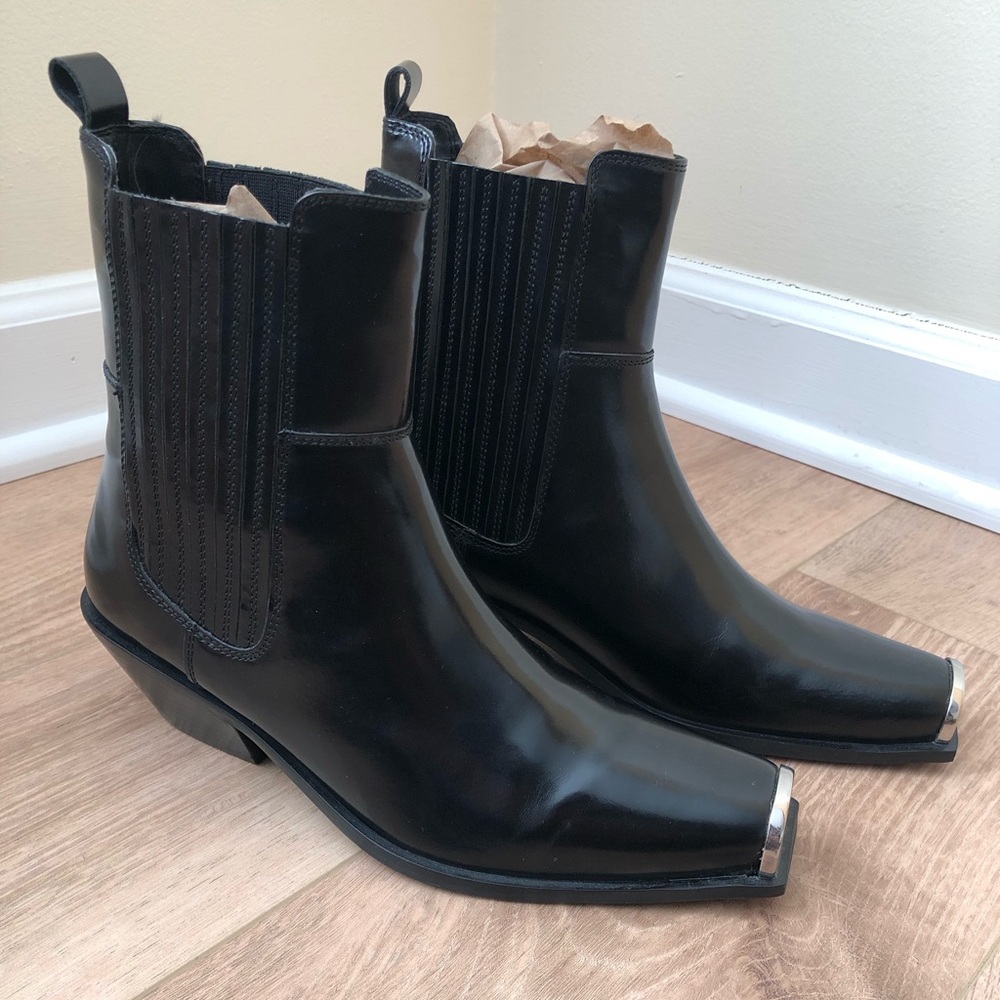 ASOS Western Ankle Boots with Metal Toe detail Size 8